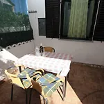 Sasa - Pets Friendly! פורץ